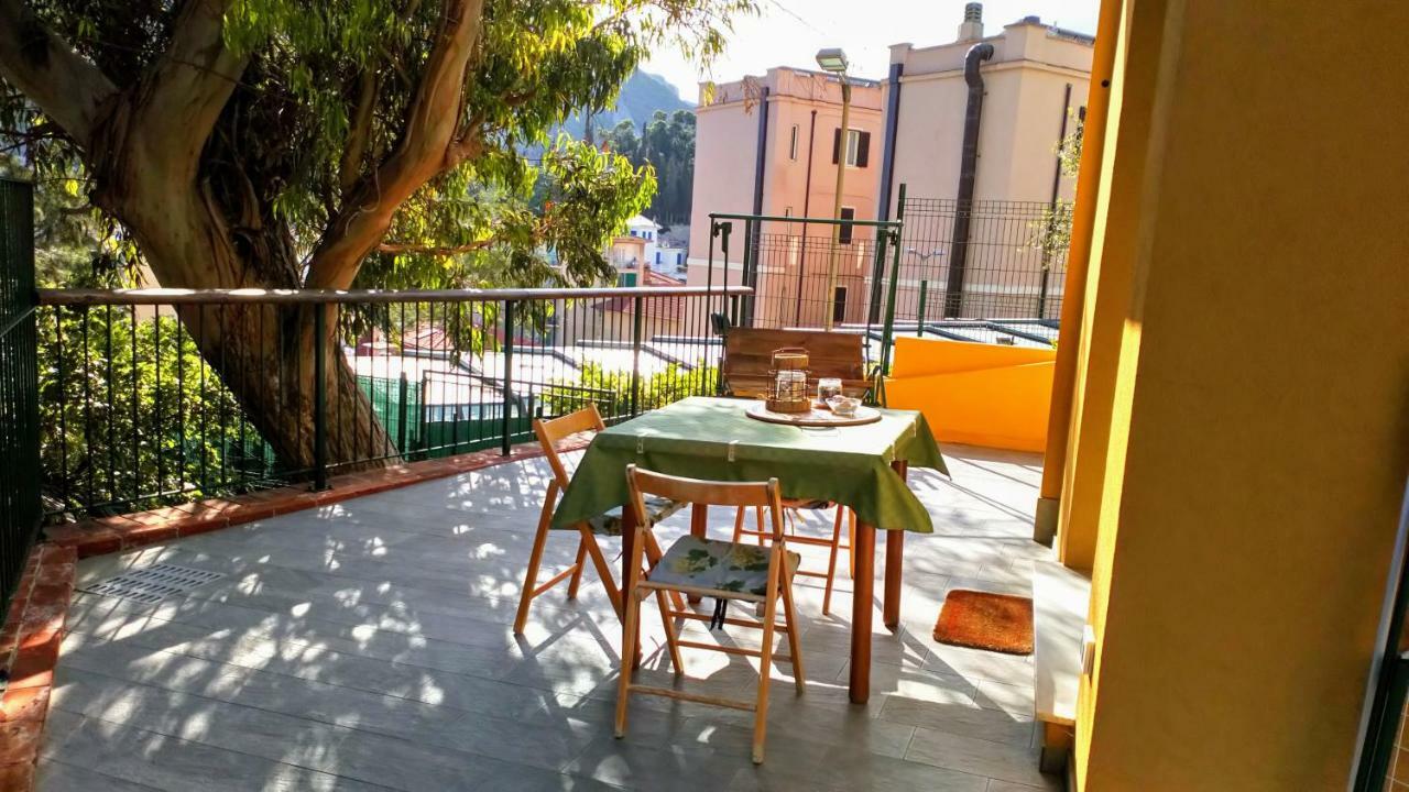 Апартаменти Casa Di Claude Con Posto Auto Фінале-Лігуре Екстер'єр фото